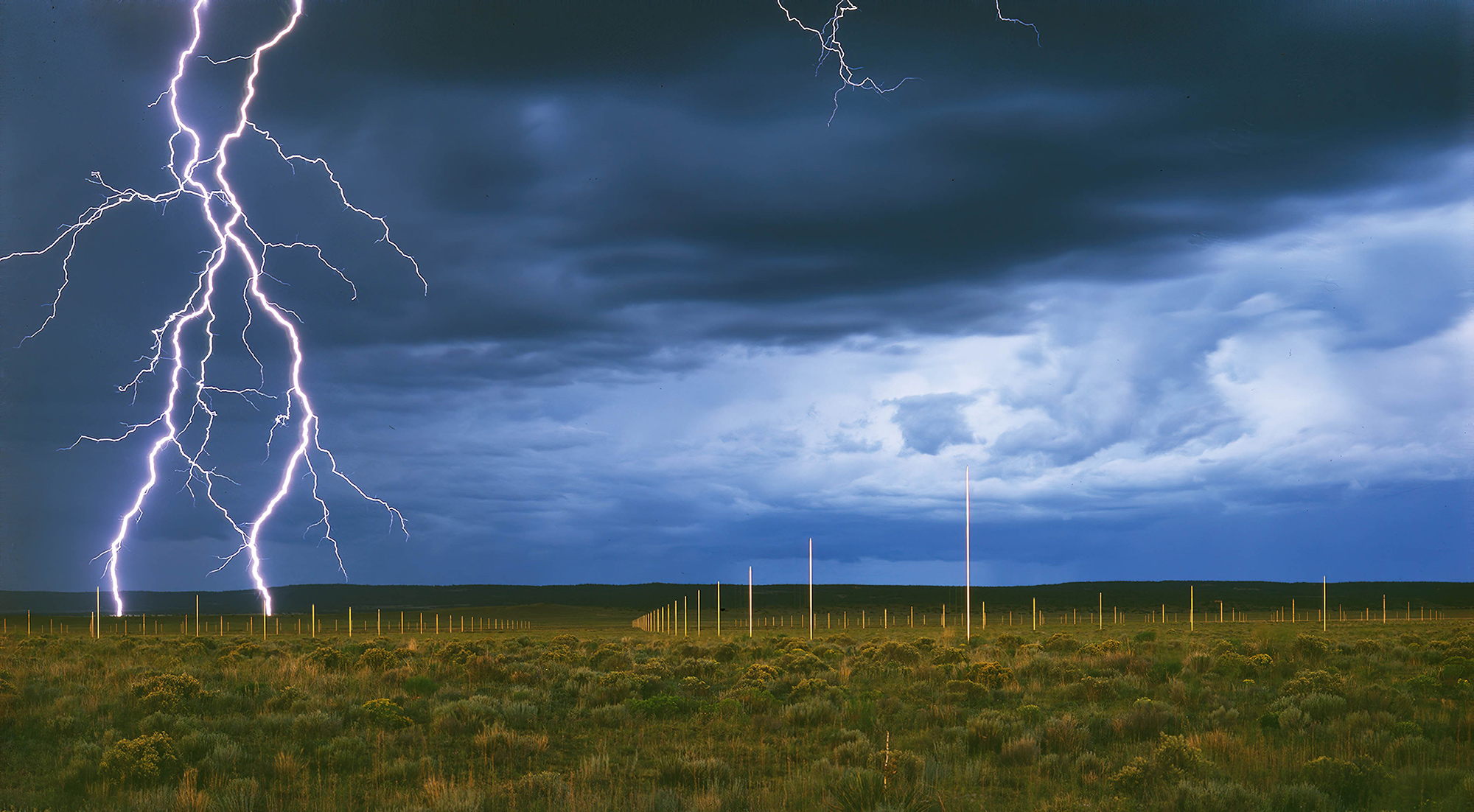 Walter-de-Maria---Lightning-Field---cropped